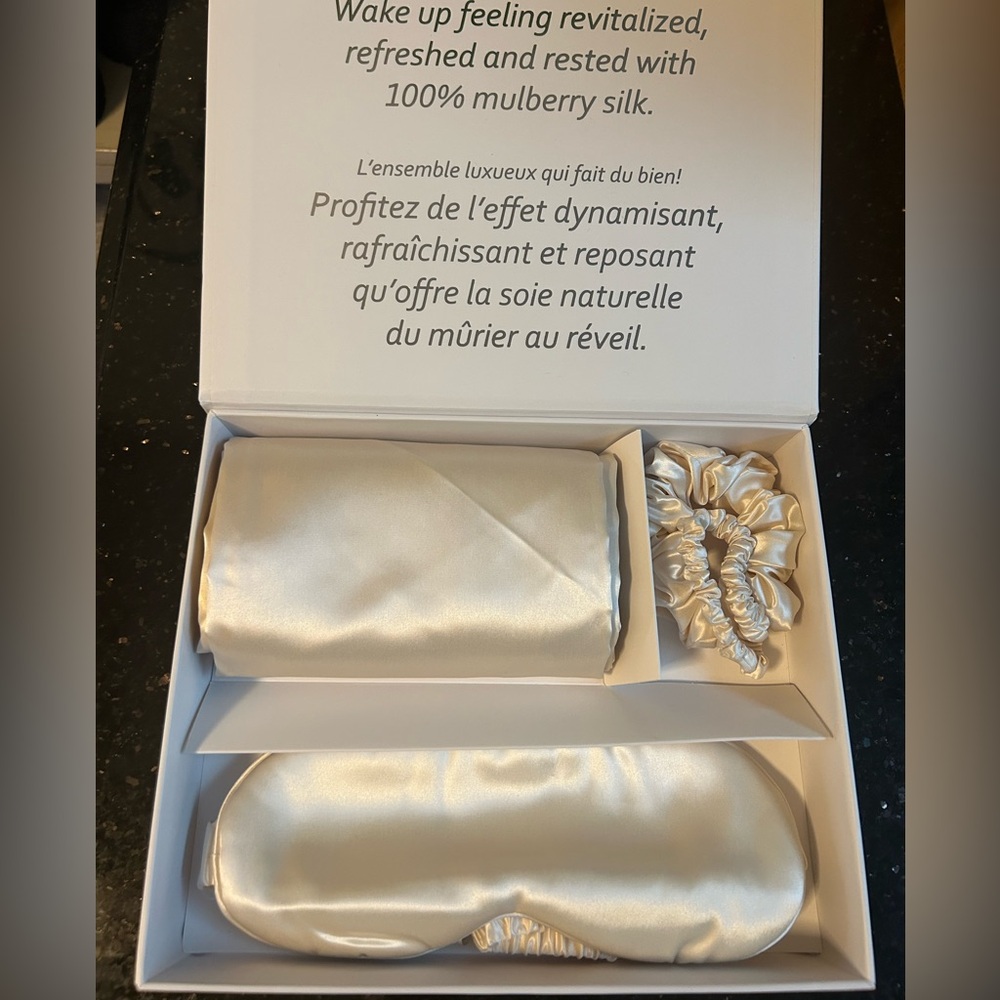 100% Mulberry Silk Sleep Set